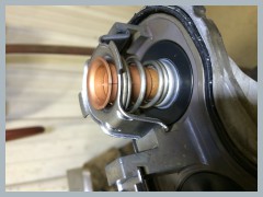 6.4L Thermostat Cracked